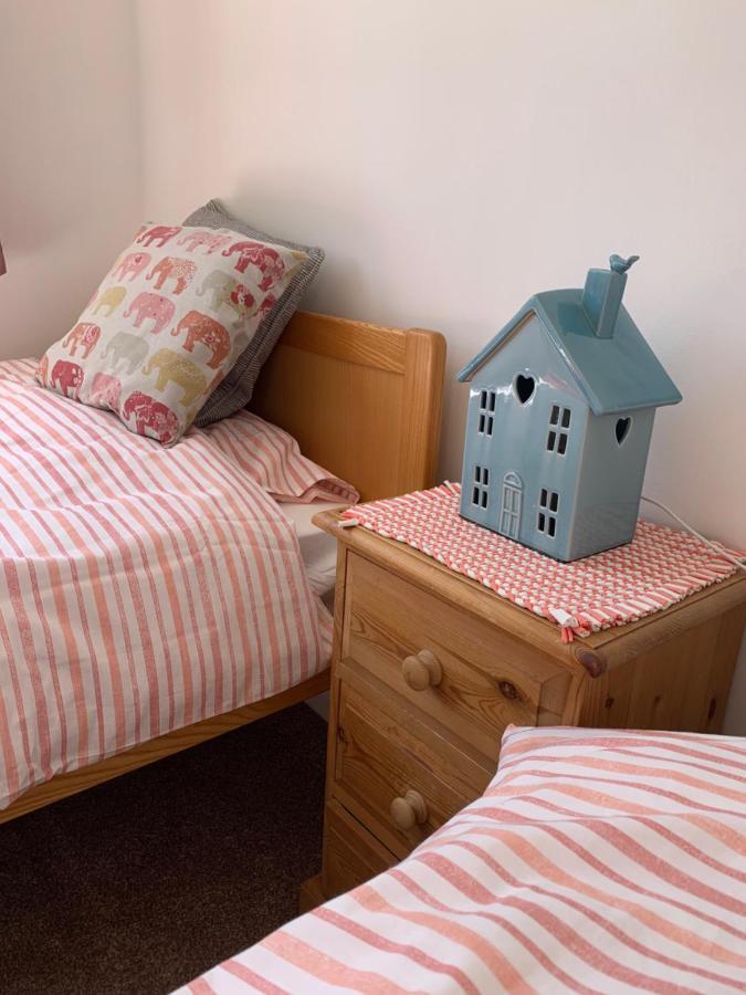 Two Bed Flat With Stunning Views Over Fistral Bay! Apartment